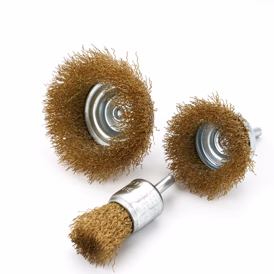 Rotierende Polierbürste mit Stahldrahtrad